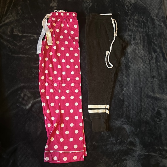 Lot of 2 pairs of pants - Picture 1 of 3